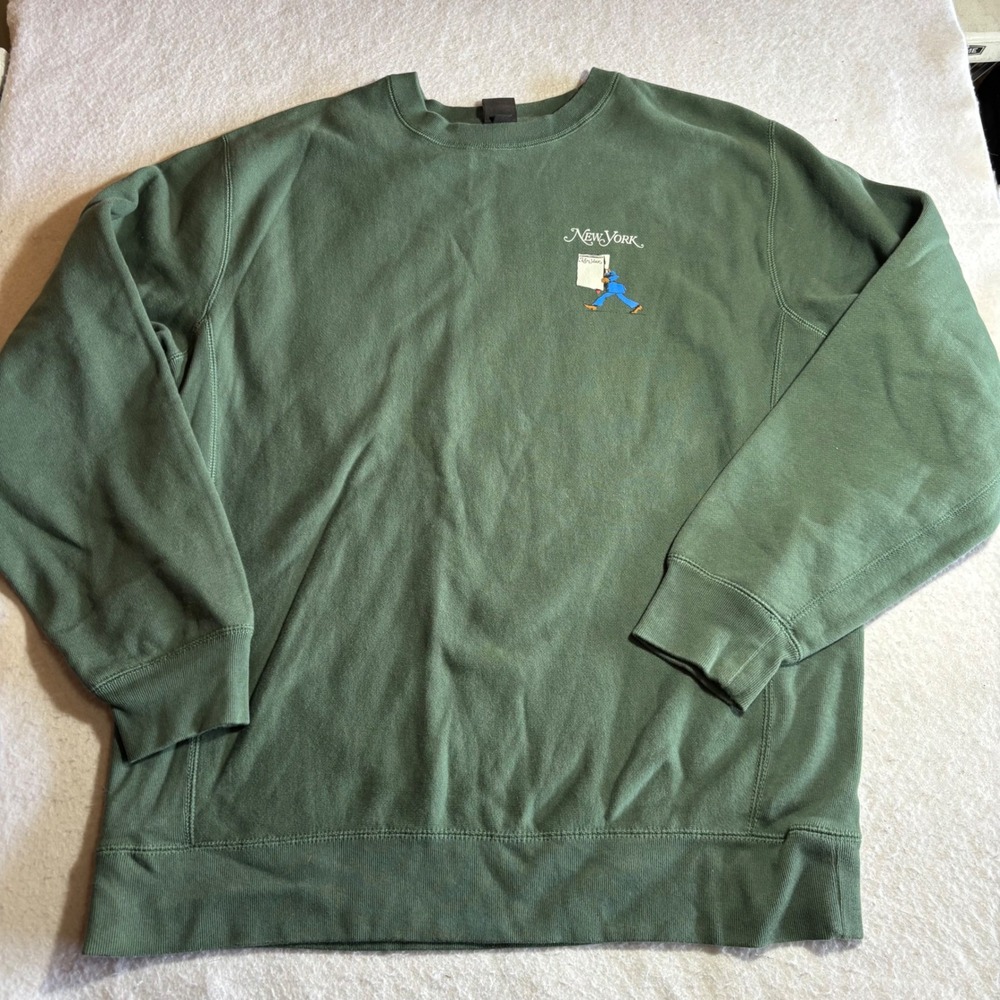 Only NY New York Newspaper Man Graphic Crewneck Sweatshirt Green Mens XL
